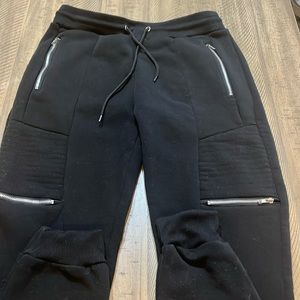 378 Kroix men’s size XL joggers.  There is some pulling at the bottoms see pics